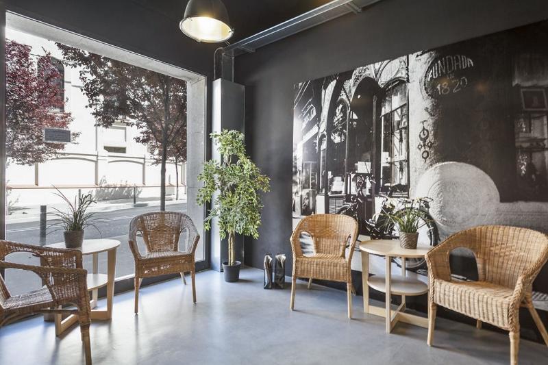 Dingdong Fira Apartments Barcelona Luaran gambar